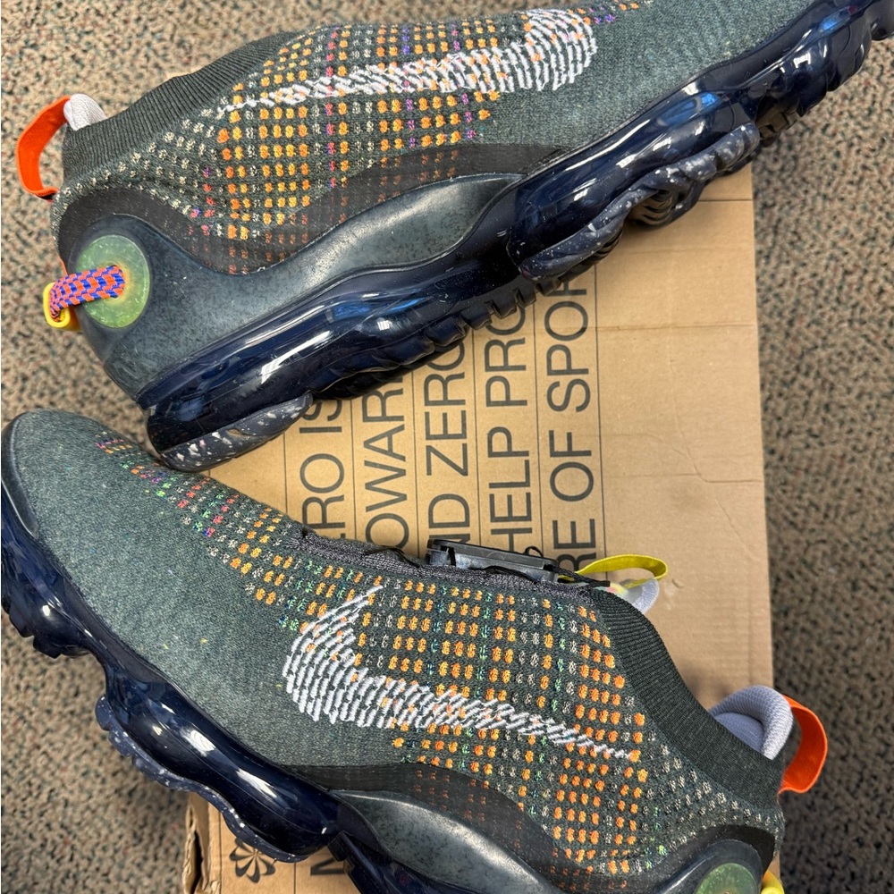 Nike Air VaporMax Flyknit Newsprint - Multicolor and Gray Men's Sneakers